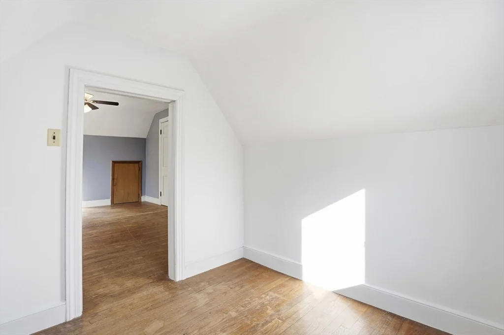 3 bed, 1 bath apartment for rent at 12 Cardinal Rd, Tatnuck — photo 22 of 31