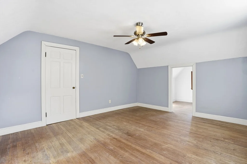 3 bed, 1 bath apartment for rent at 12 Cardinal Rd, Tatnuck — photo 20 of 31