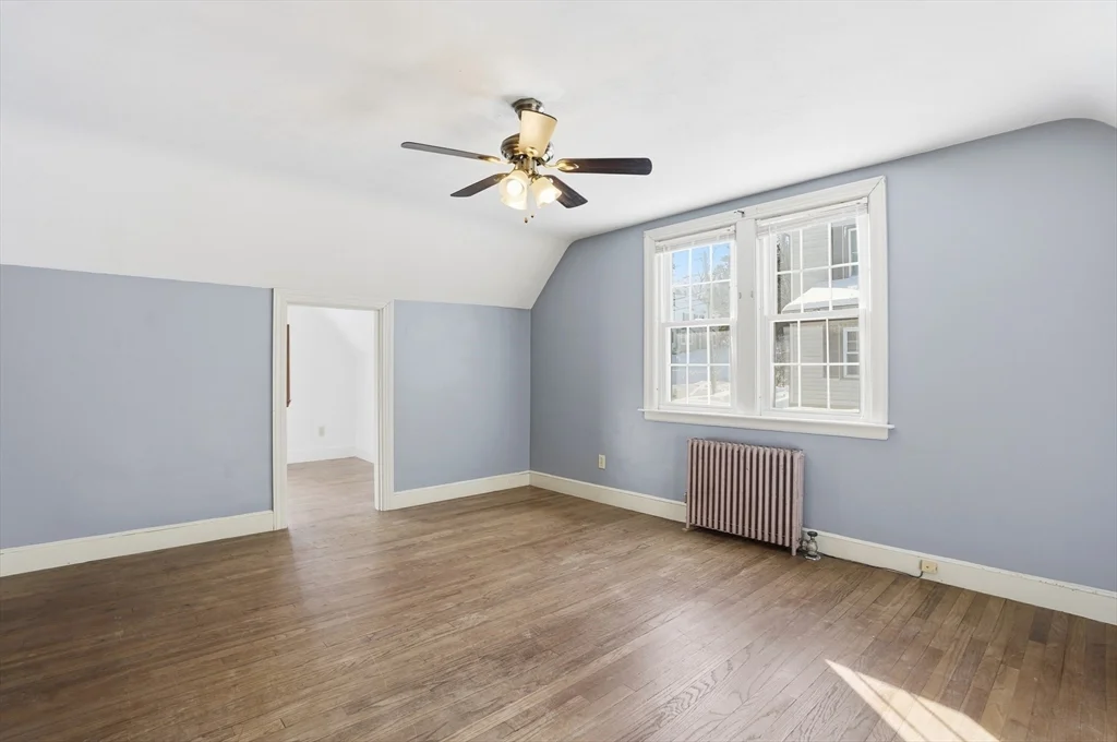 3 bed, 1 bath apartment for rent at 12 Cardinal Rd, Tatnuck — photo 18 of 31