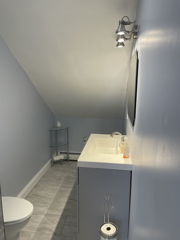 2 bed, 1 bath apartment for rent at 12 Charles Unit 3, Salem — photo 9 of 12