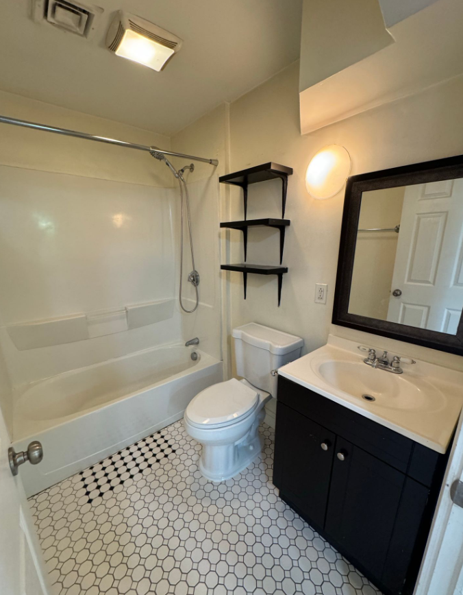 1.5 bed, 1 bath apartment for rent at 12 Cheever Ct Unit 2, East Boston — photo 7 of 9