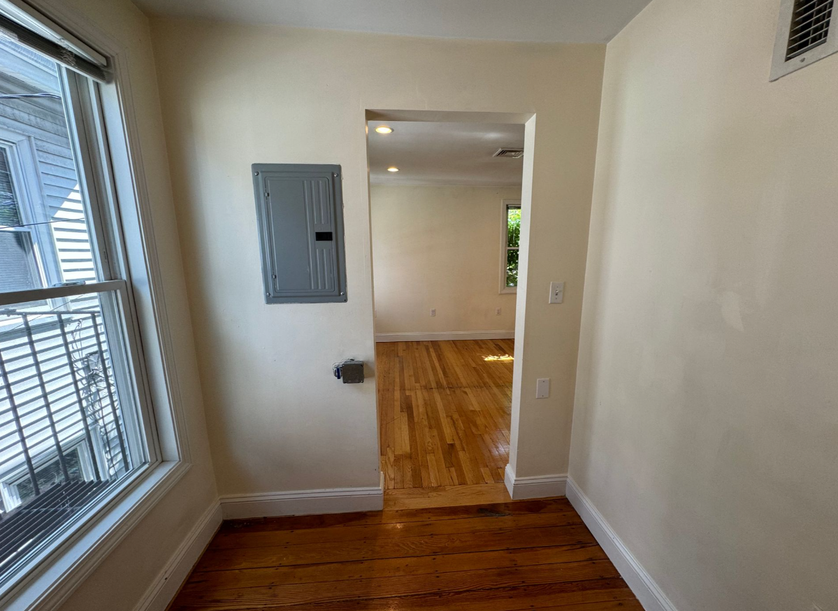 1.5 bed, 1 bath apartment for rent at 12 Cheever Ct Unit 2, East Boston — photo 6 of 9