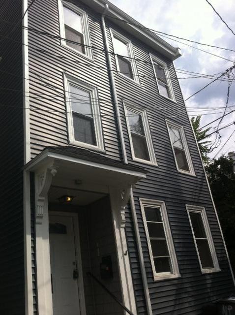 1.5 bed, 1 bath apartment for rent at 12 Cheever Ct Unit 2, East Boston — photo 9 of 9