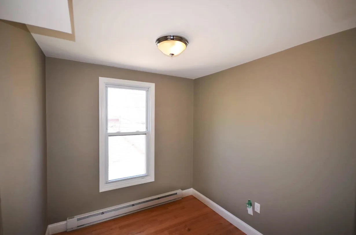 2.5 bed, 1 bath apartment for rent at 12 Cheever Ct Unit 3, East Boston — photo 7 of 10