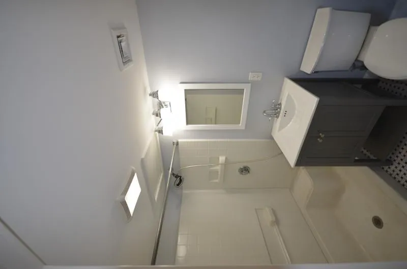 2.5 bed, 1 bath apartment for rent at 12 Cheever Ct Unit 3, East Boston — photo 9 of 10