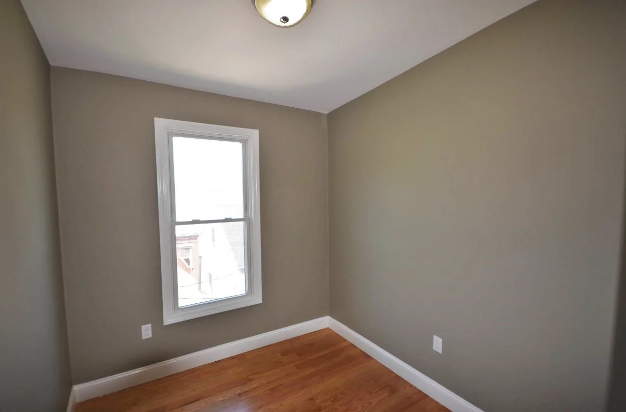 2.5 bed, 1 bath apartment for rent at 12 Cheever Ct Unit 3, East Boston — photo 8 of 10