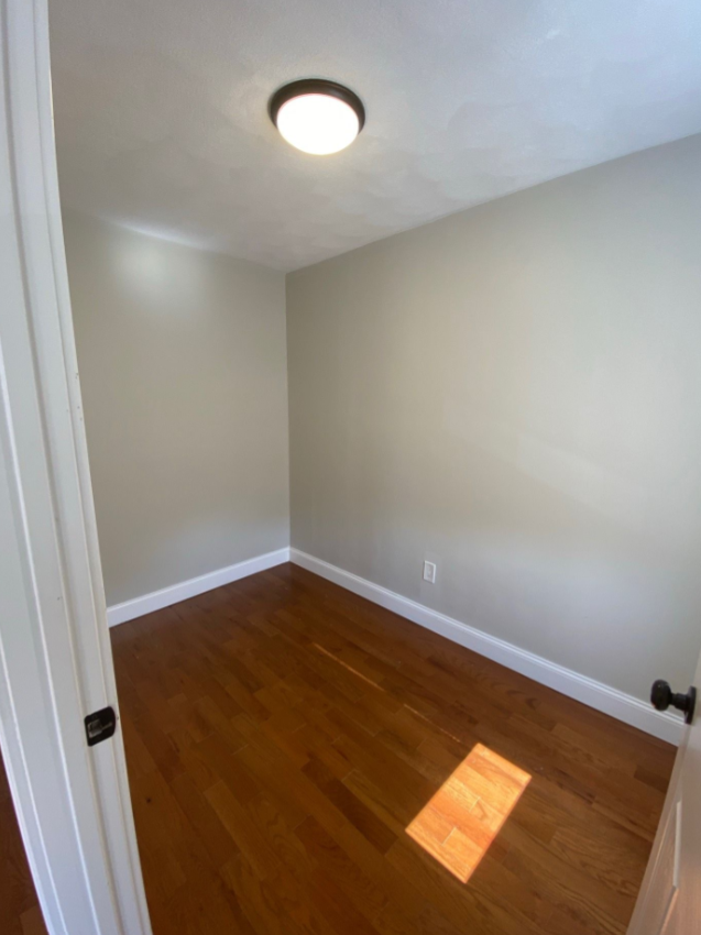 2.5 bed, 1 bath apartment for rent at 12 Chelsea St Unit 4, East Boston — photo 13 of 17