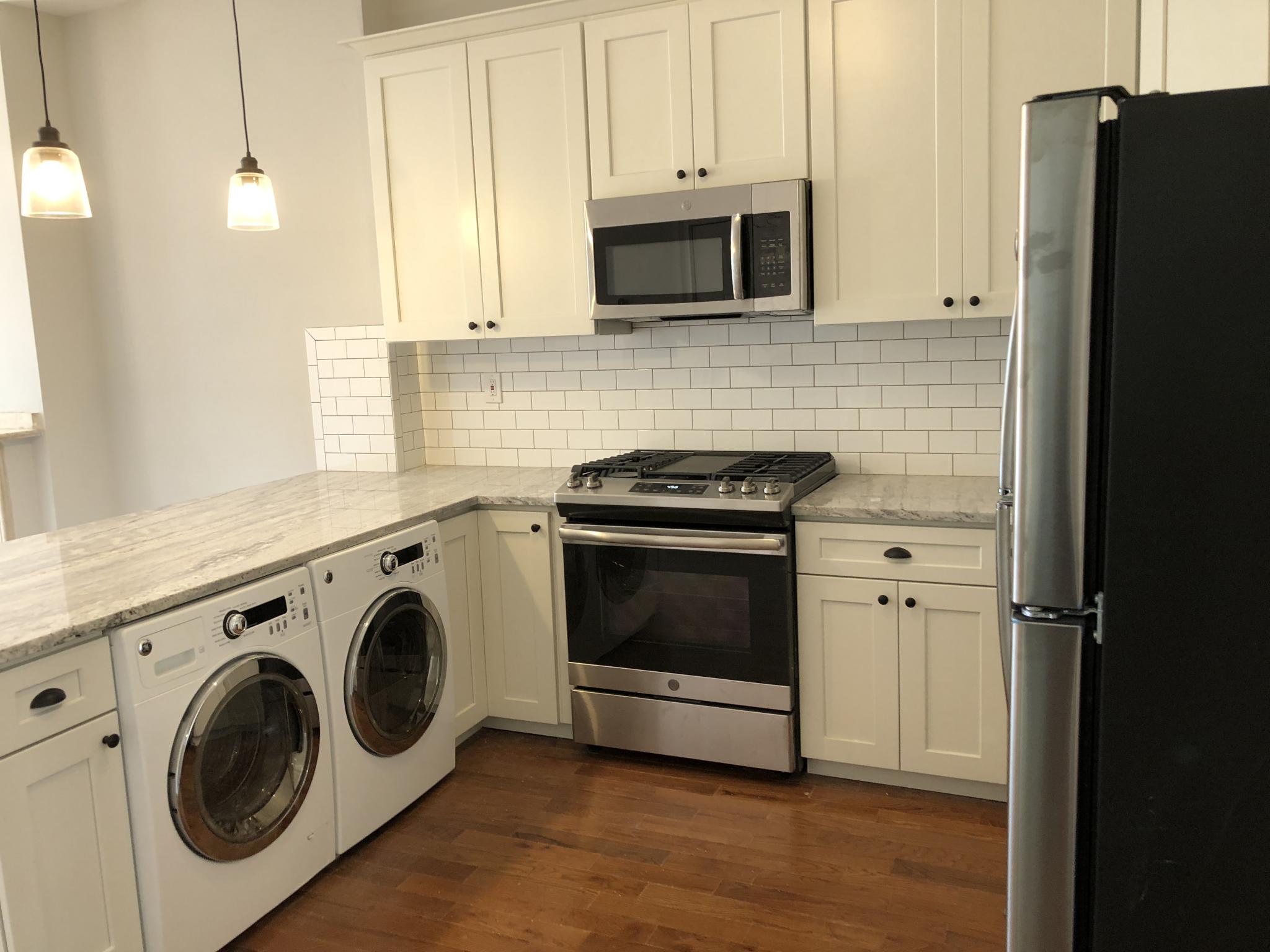 2.5 bed, 1 bath apartment for rent at 12 Chelsea St Unit 4, East Boston — photo 5 of 17