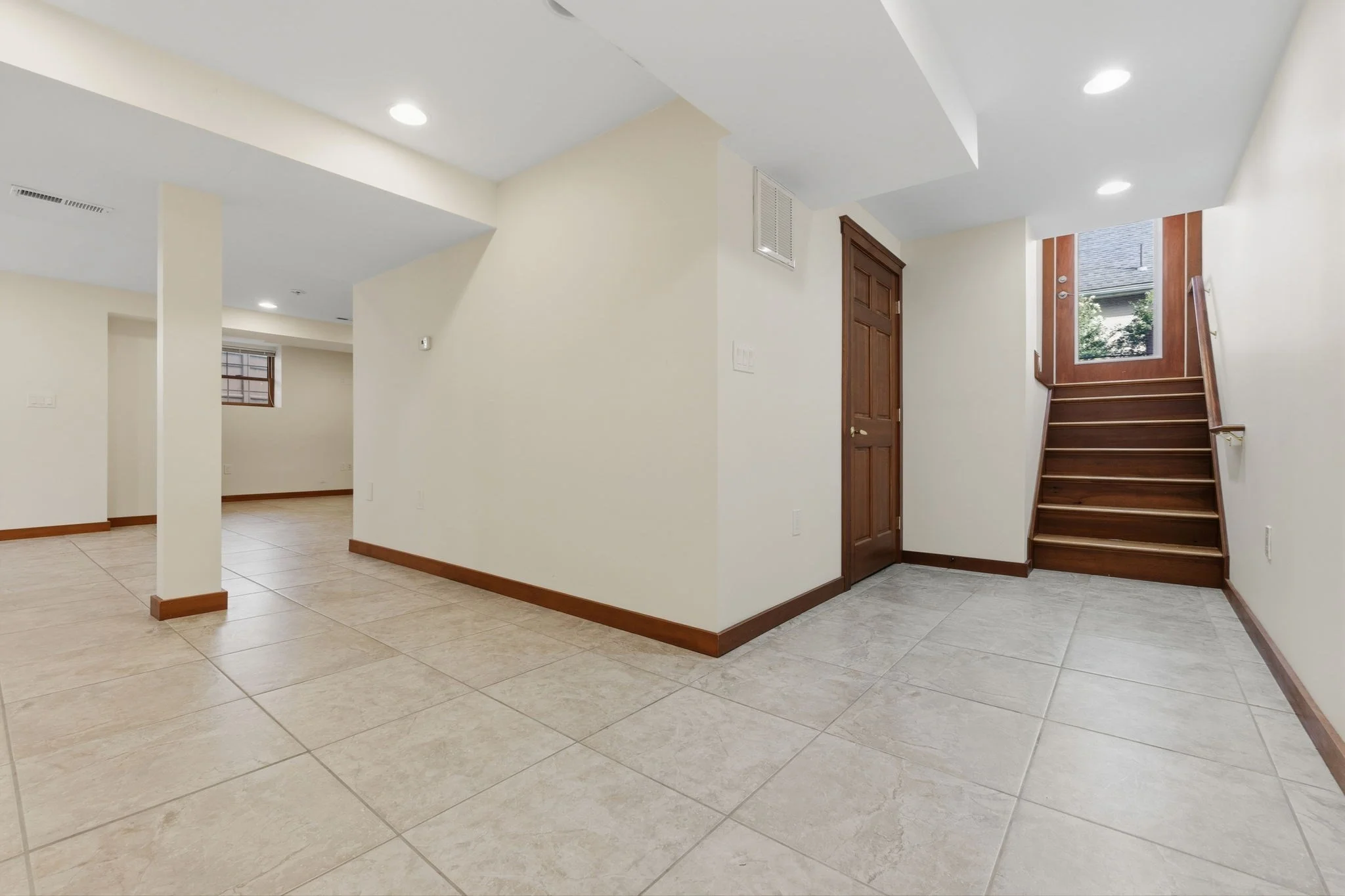 3 bed, 2 bath apartment for rent at 12 Cherry St Unit 4, Danvers — photo 37 of 38