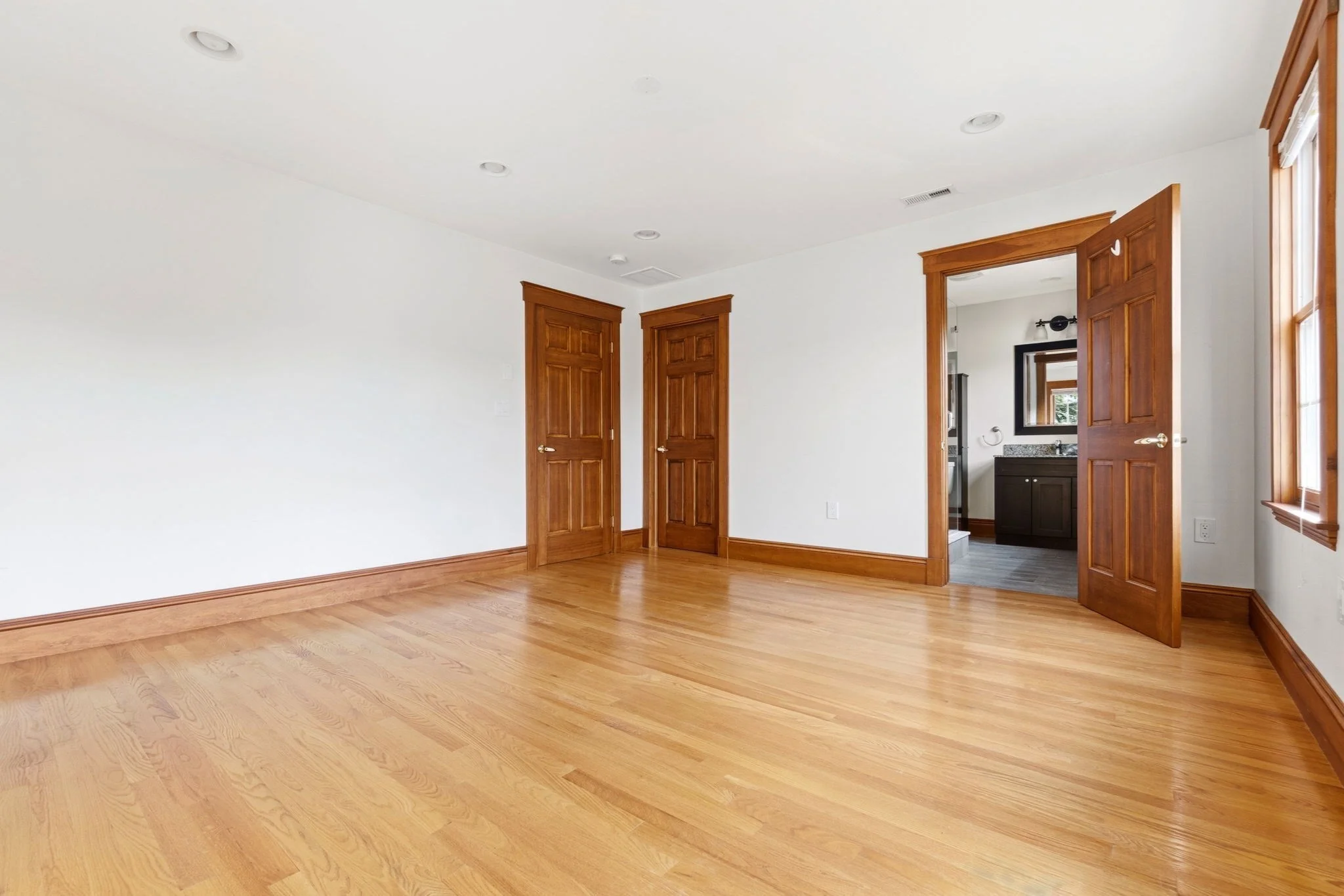 3 bed, 2 bath apartment for rent at 12 Cherry St Unit 4, Danvers — photo 24 of 38