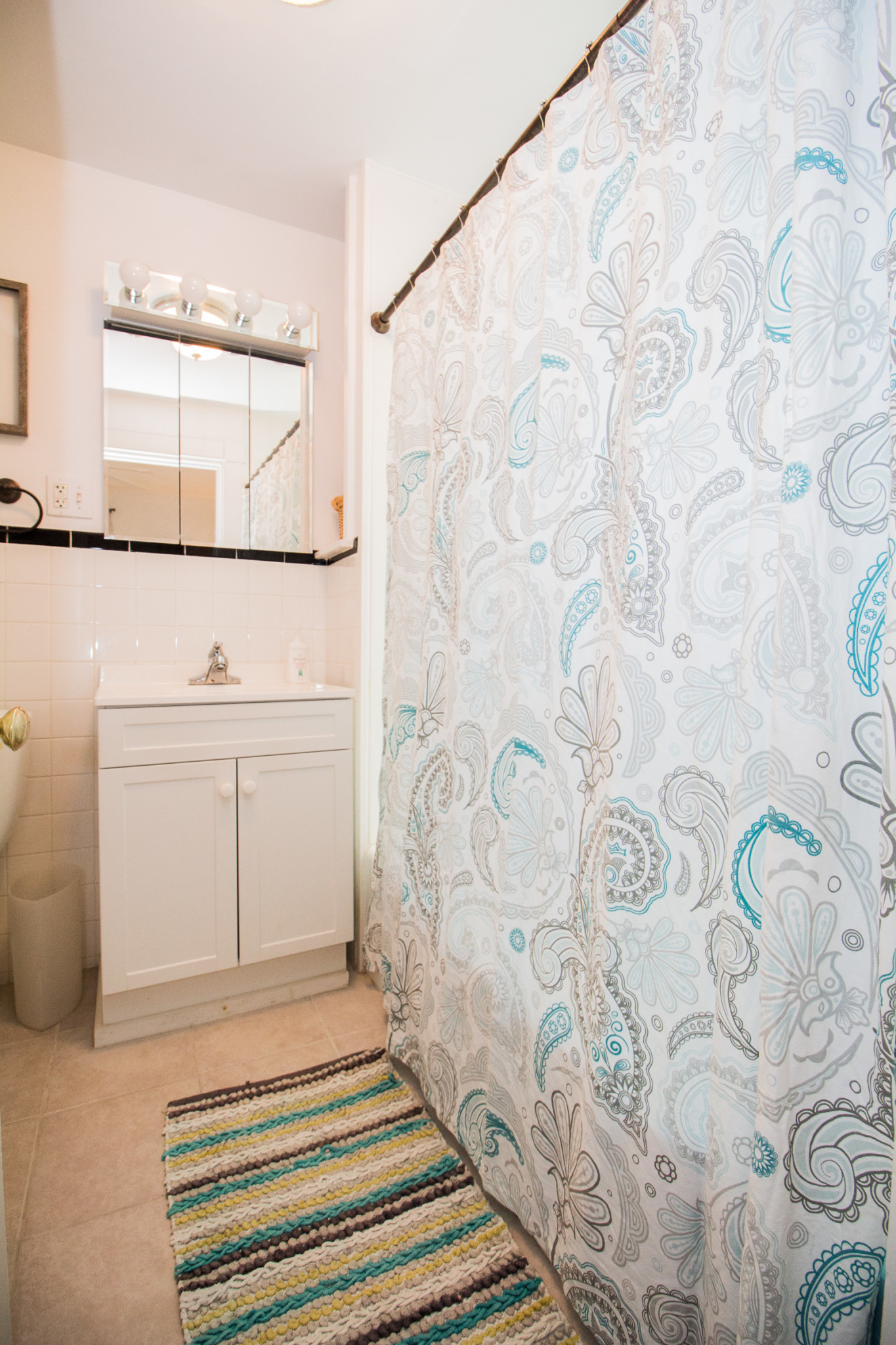 1 bed, 1 bath apartment for rent at 12 Chiswick Rd Unit 1, Brighton — photo 3 of 8