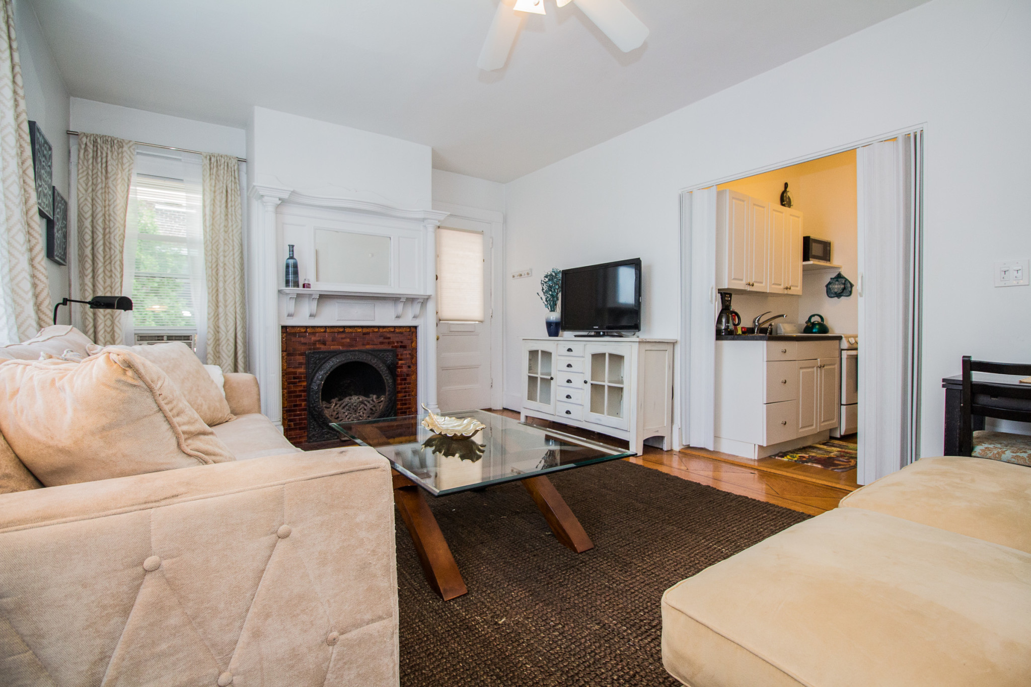 1 bed, 1 bath apartment for rent at 12 Chiswick Rd Unit 1, Brighton — photo 6 of 8