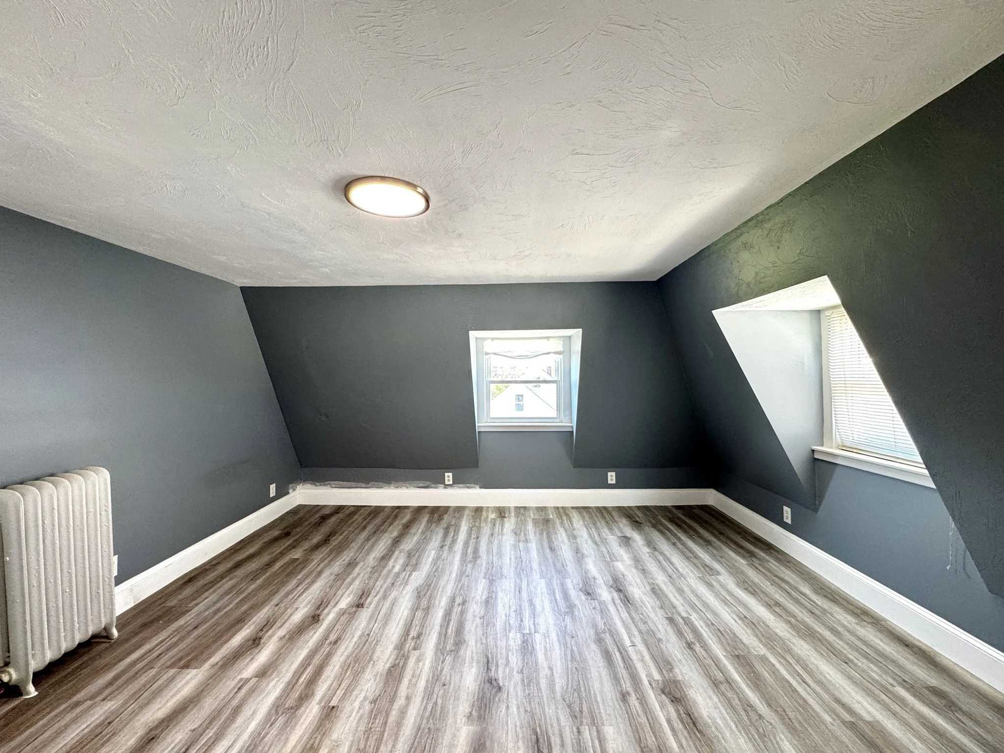 2 bed, 1 bath apartment for rent at 12 Clark St Unit 3, Quincy — photo 4 of 13