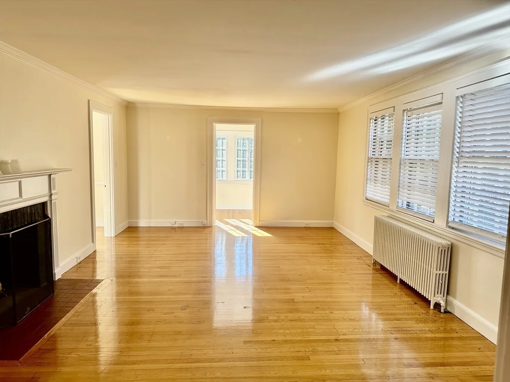 2 bed, 1 bath apartment for rent at 12 Cloelia Ter Unit 12, Newtonville — photo 1 of 9