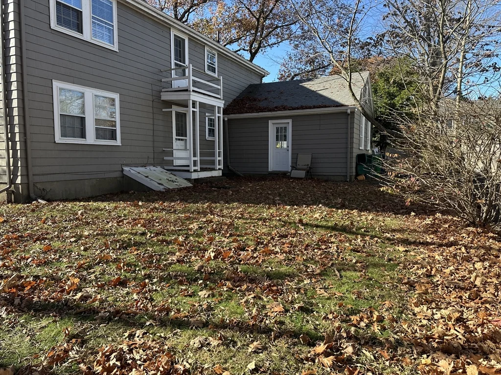 2 bed, 1 bath apartment for rent at 12 Cloelia Ter Unit 12, Newtonville — photo 8 of 9