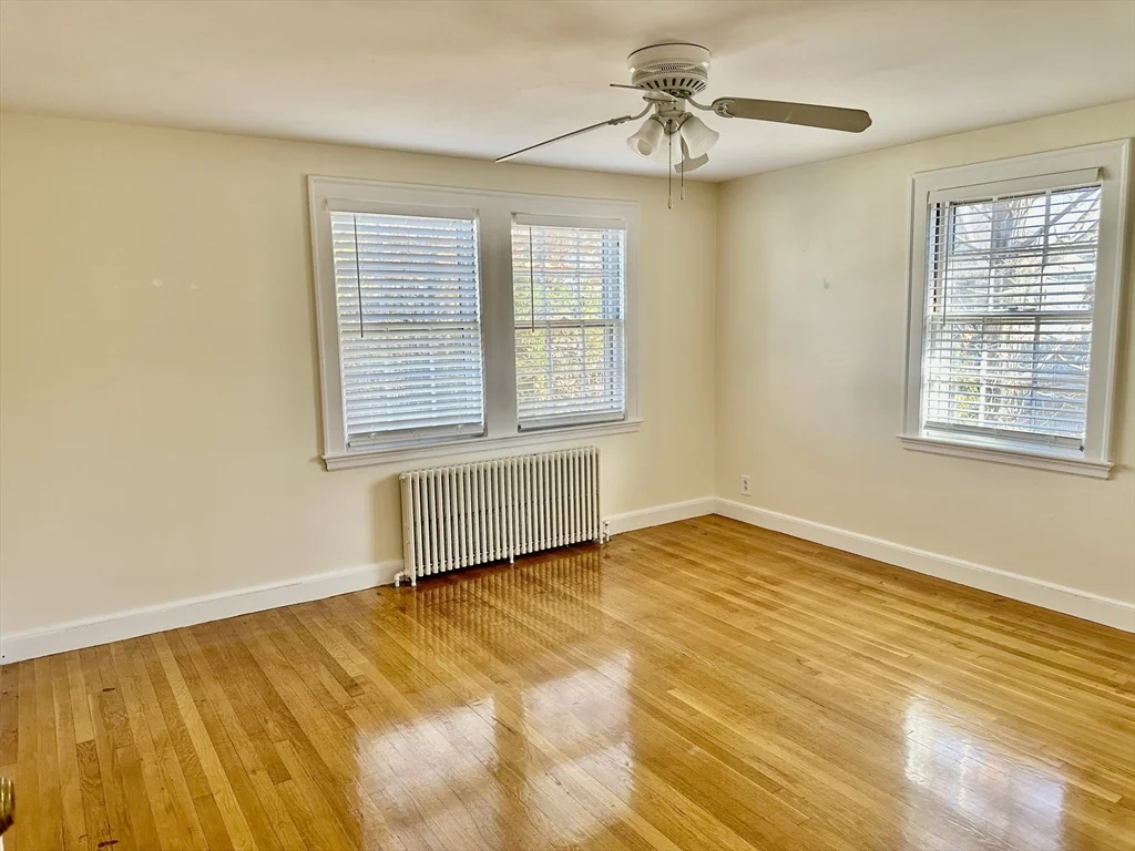 2 bed, 1 bath apartment for rent at 12 Cloelia Ter Unit 12, Newtonville — photo 7 of 9