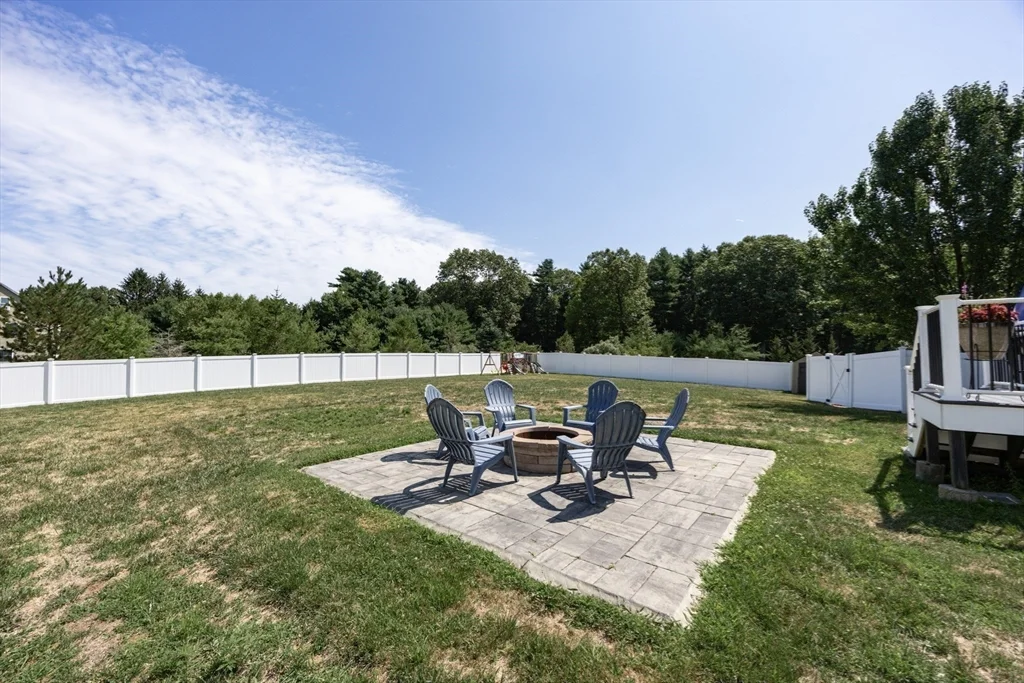 4 bed, 2 bath apartment for rent at 12 Cody Ln, Raynham — photo 30 of 33