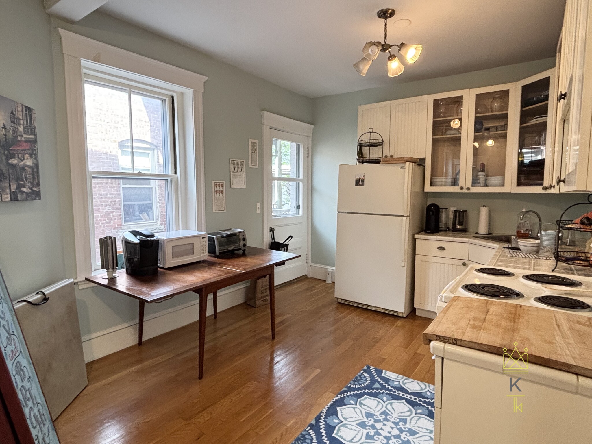 2 bed, 1 bath apartment for rent at 12 Colbourne Cres Unit 2, Aspinwall Hill — photo 8 of 17