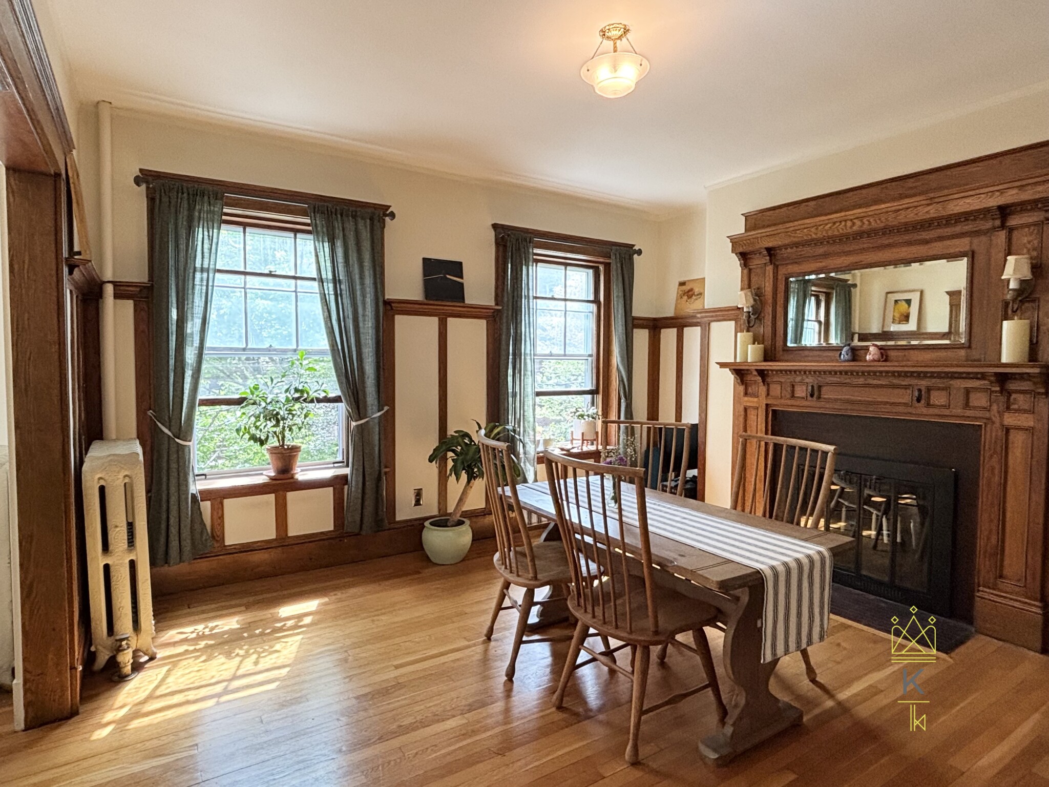 2 bed, 1 bath apartment for rent at 12 Colbourne Cres Unit 2, Aspinwall Hill — photo 1 of 17