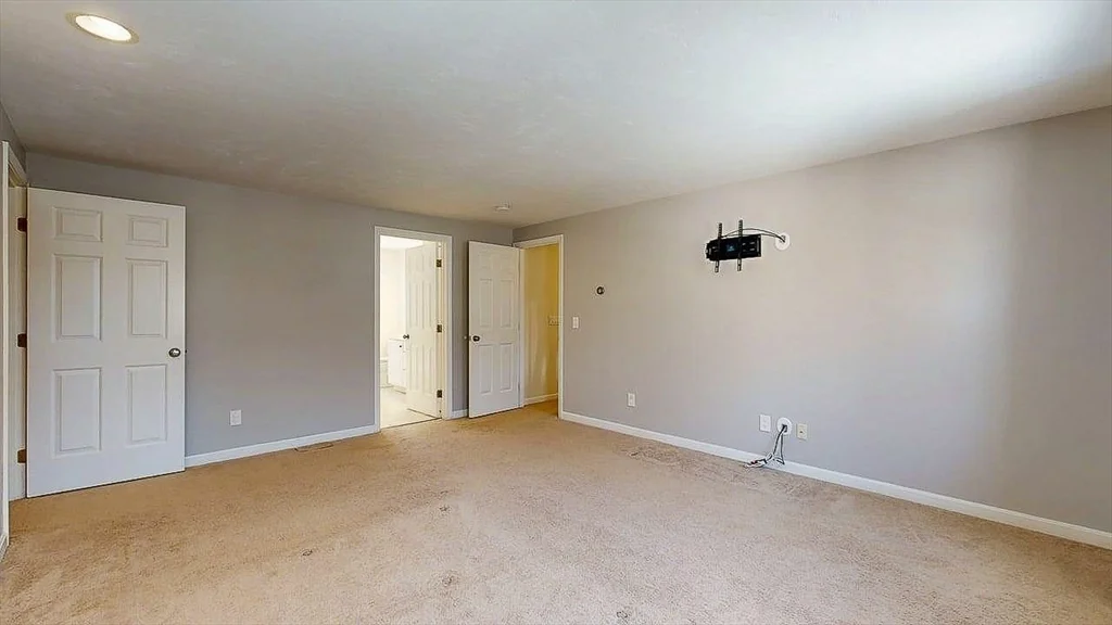 4 bed, 2 bath apartment for rent at 12 Coldbrook Rd, Millbury — photo 19 of 42