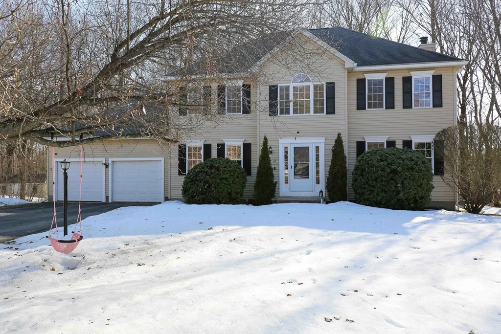 4 bed, 2 bath apartment for rent at 12 Coldbrook Rd, Millbury — photo 1 of 42