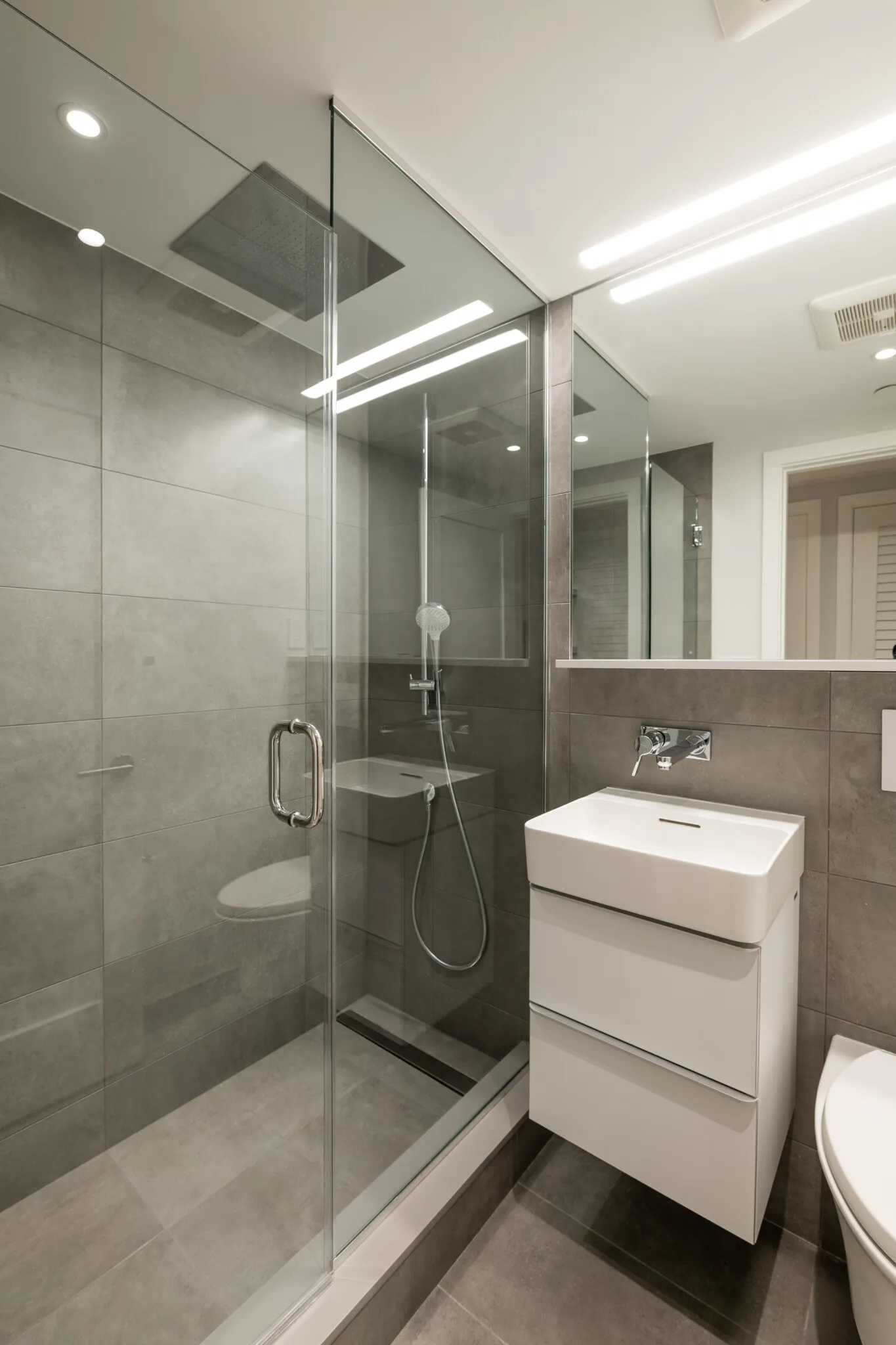Studio bed, 1 bath apartment for rent at 12 Commonwealth Ave Unit 104, Back Bay — photo 3 of 6