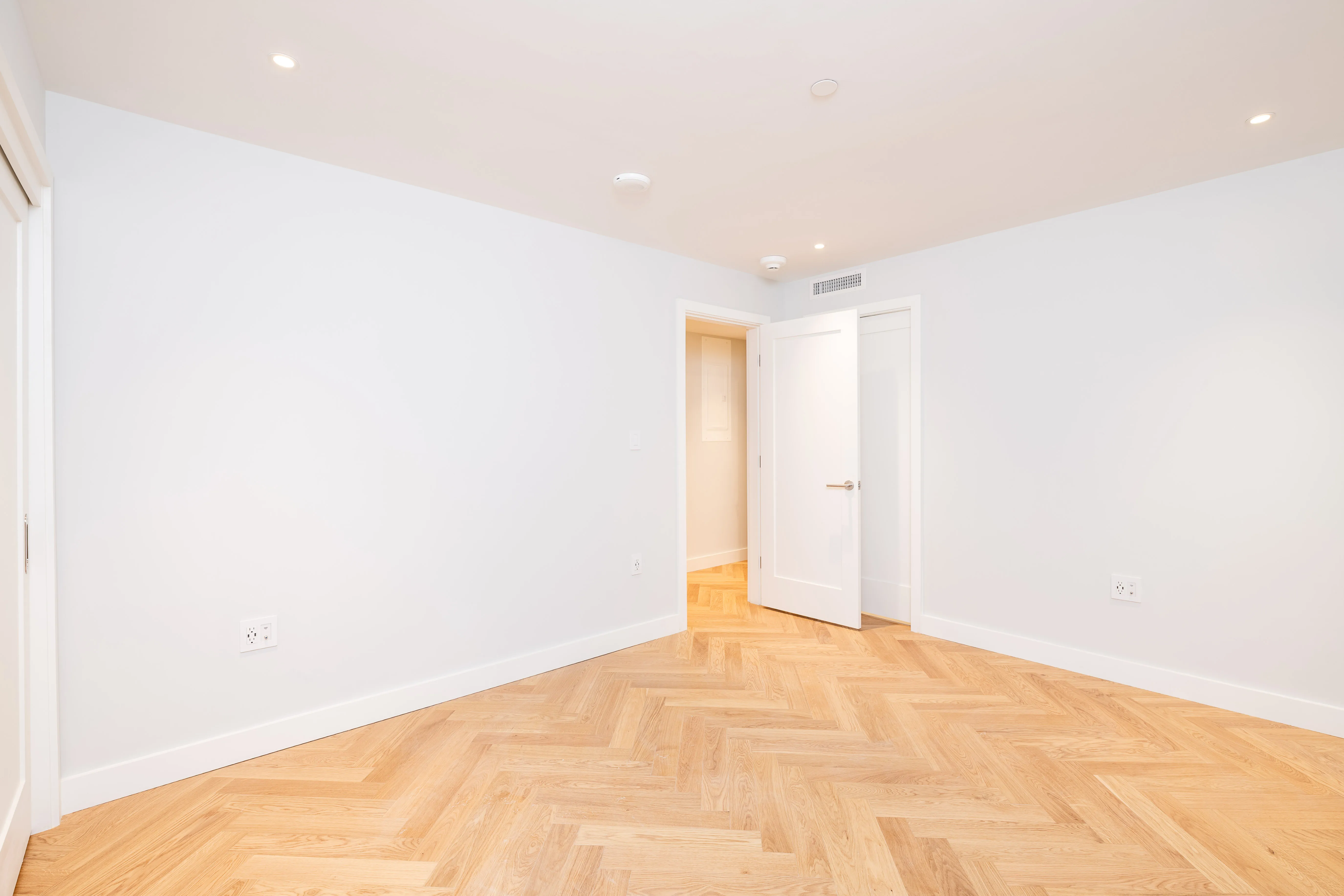 1 bed, 1 bath apartment for rent at 12 Commonwealth Ave Unit 205, Back Bay — photo 7 of 10