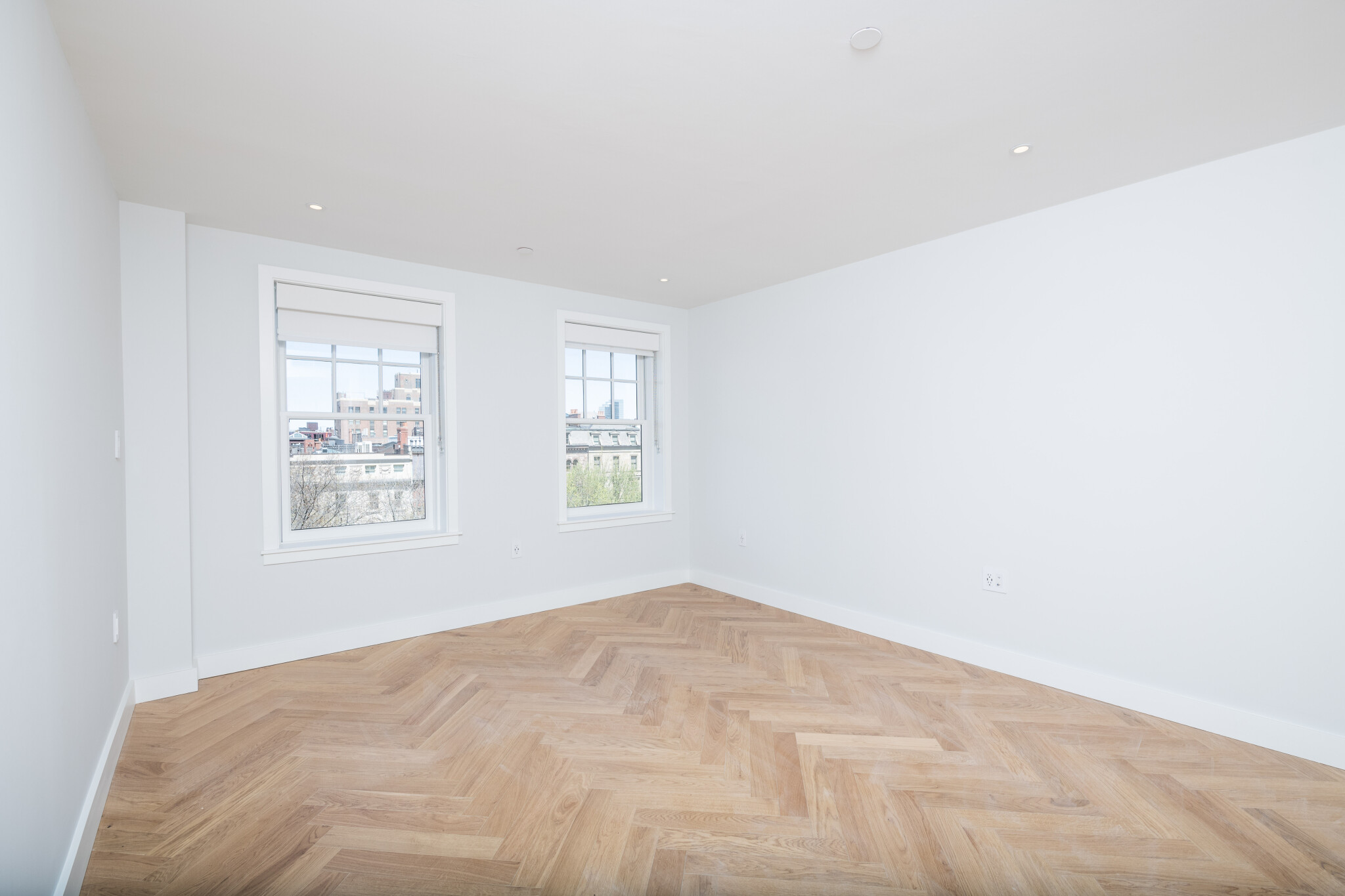 Studio bed, 1 bath apartment for rent at 12 Commonwealth Ave Unit 303-CF, Back Bay — photo 2 of 17