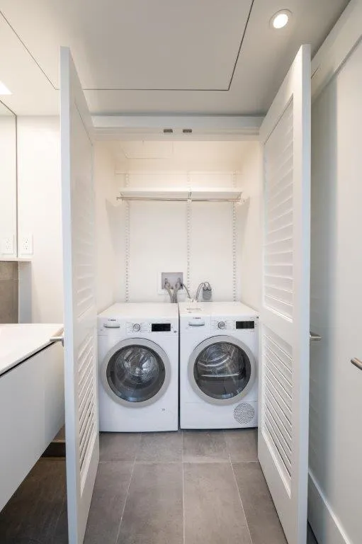 Studio bed, 1 bath apartment for rent at 12 Commonwealth Ave Unit 506, Back Bay — photo 3 of 6