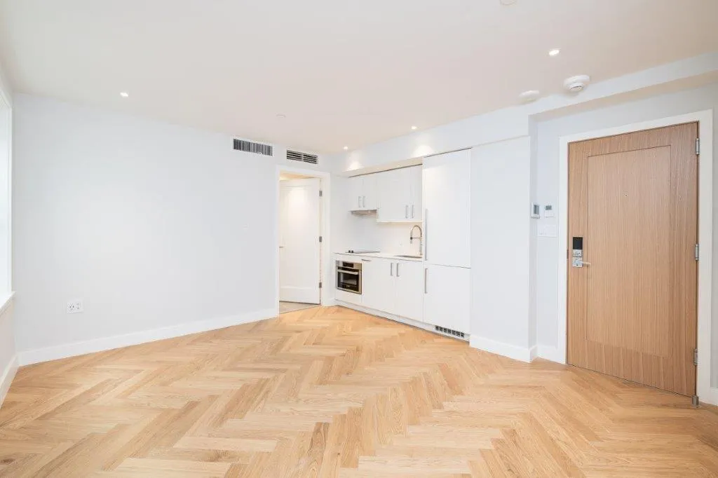 Studio bed, 1 bath apartment for rent at 12 Commonwealth Ave Unit 506, Back Bay