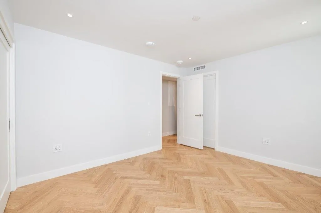 1 bed, 1 bath apartment for rent at 12 Commonwealth Ave Unit 605, Back Bay — photo 2 of 10