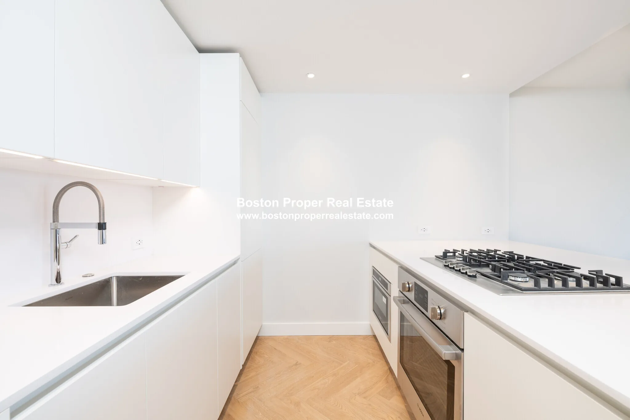 Studio bed, 1 bath apartment for rent at 12 Commonwealth Ave Unit 802, Back Bay — photo 1 of 7
