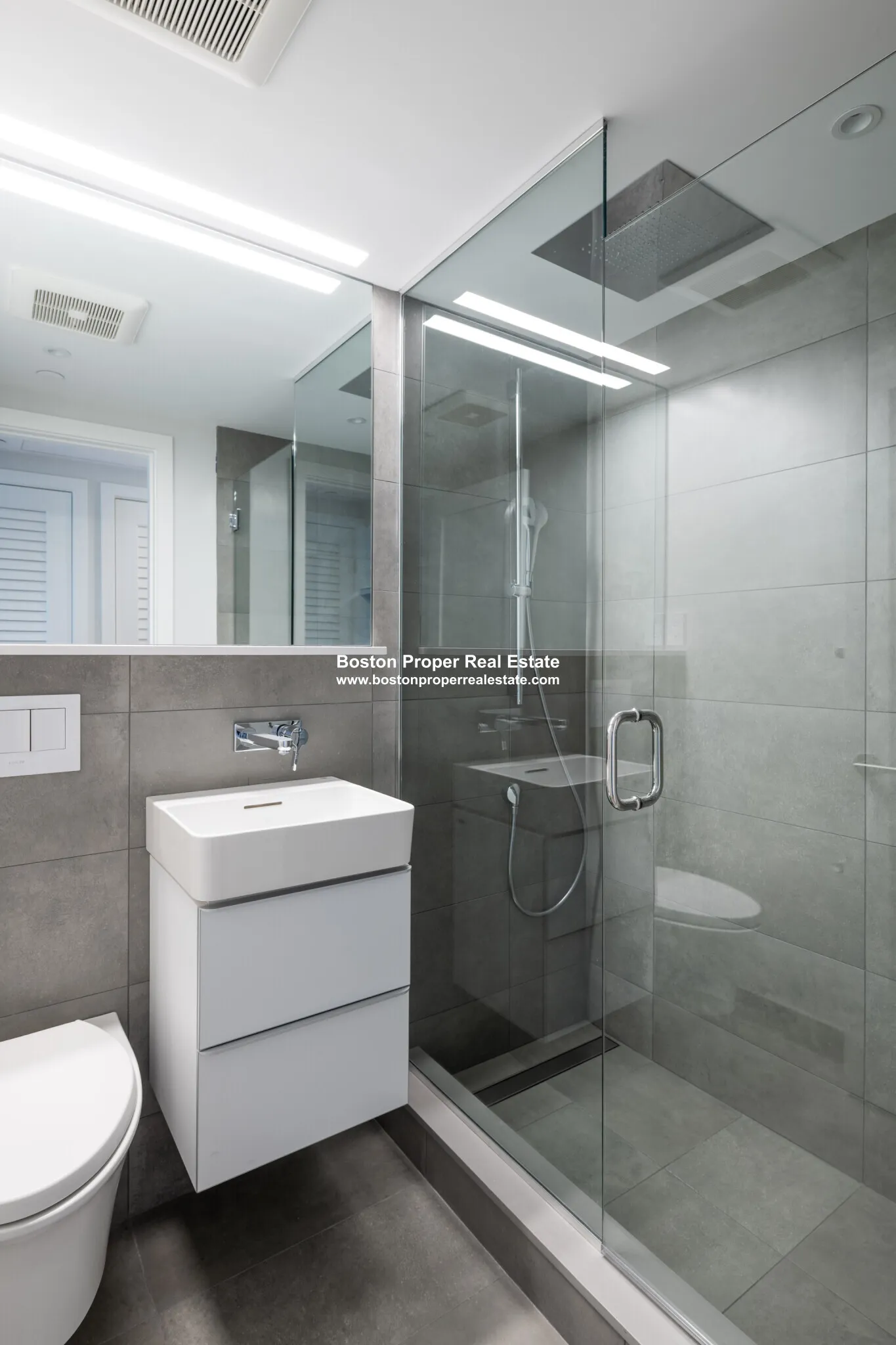 Studio bed, 1 bath apartment for rent at 12 Commonwealth Ave Unit 802, Back Bay — photo 4 of 7