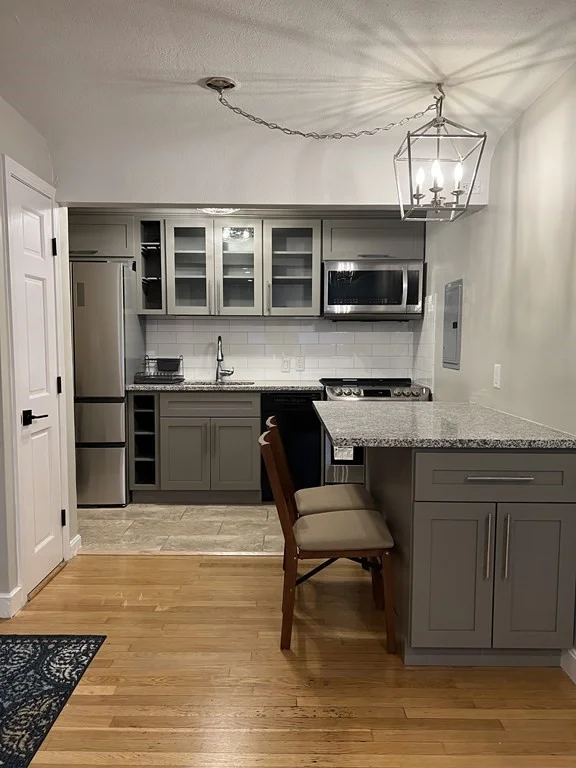 2 bed, 1 bath apartment for rent at 12 Commonwealth Ct Unit 6, Brighton — photo 2 of 17