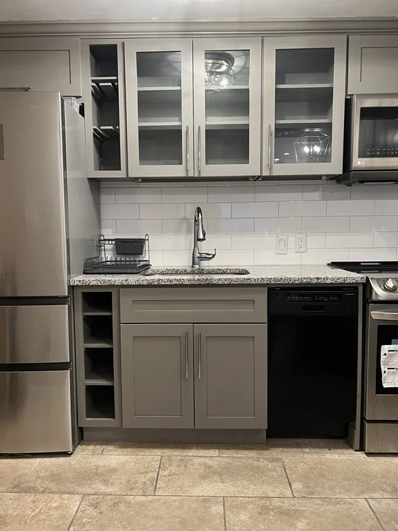 2 bed, 1 bath apartment for rent at 12 Commonwealth Ct Unit 6, Brighton — photo 1 of 17
