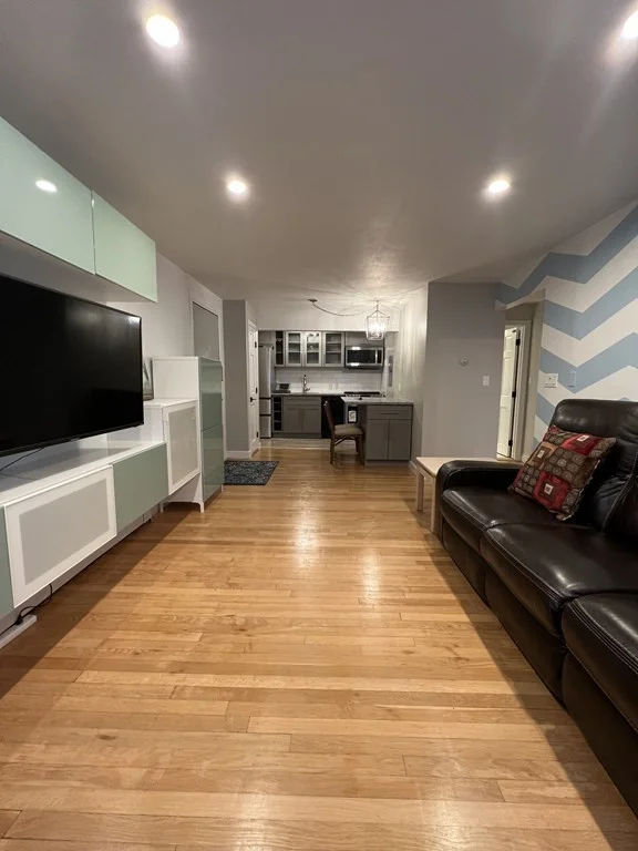 2 bed, 1 bath apartment for rent at 12 Commonwealth Ct Unit 6, Brighton — photo 8 of 17