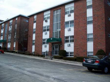 2 bed, 1 bath apartment for rent at 12 Commonwealth Ct Unit 7, Brighton — photo 9 of 10