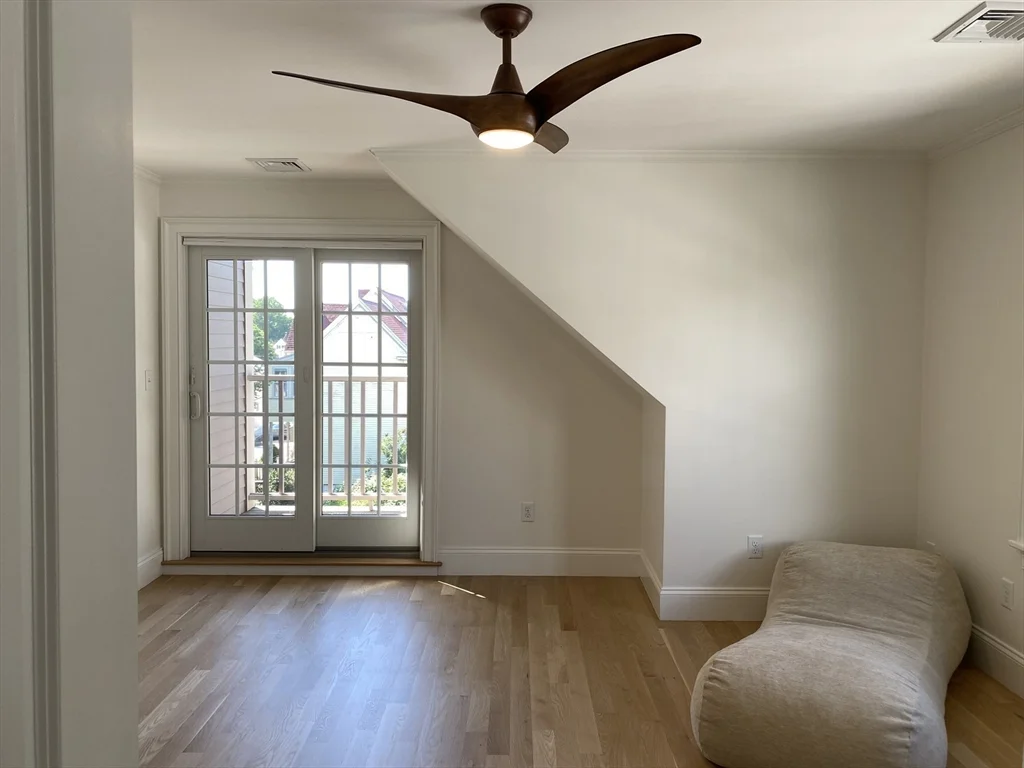 3 bed, 2 bath apartment for rent at 12 Conway St Unit 2, Roslindale — photo 18 of 25