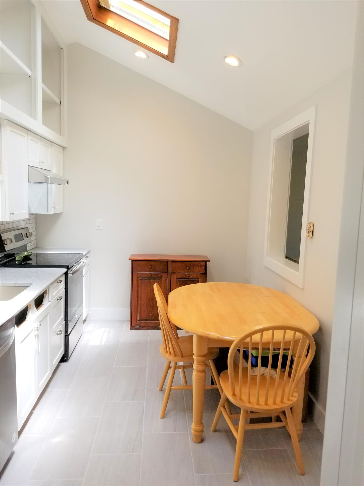 1 bed, 1 bath apartment for rent at 12 Conwell Ave Unit R, West Somerville — photo 1 of 17