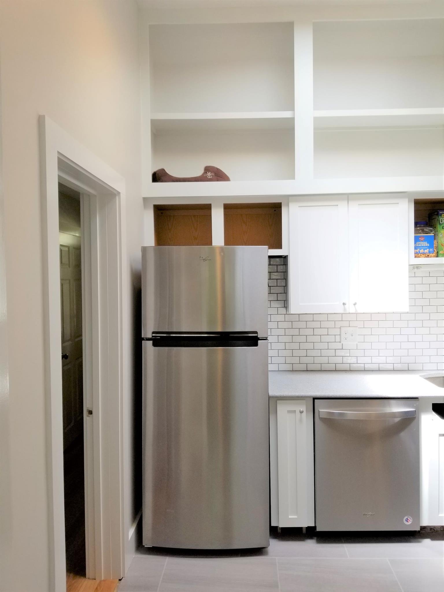 1 bed, 1 bath apartment for rent at 12 Conwell Ave Unit R, West Somerville — photo 4 of 17