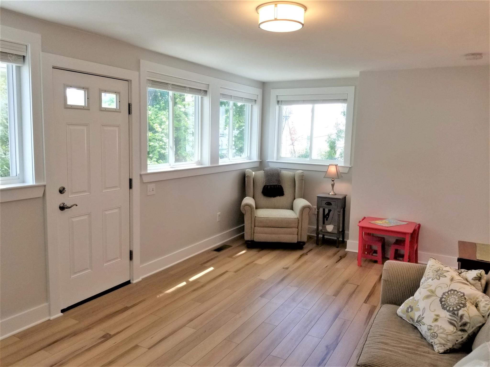 1 bed, 1 bath apartment for rent at 12 Conwell Ave Unit R, West Somerville — photo 5 of 17