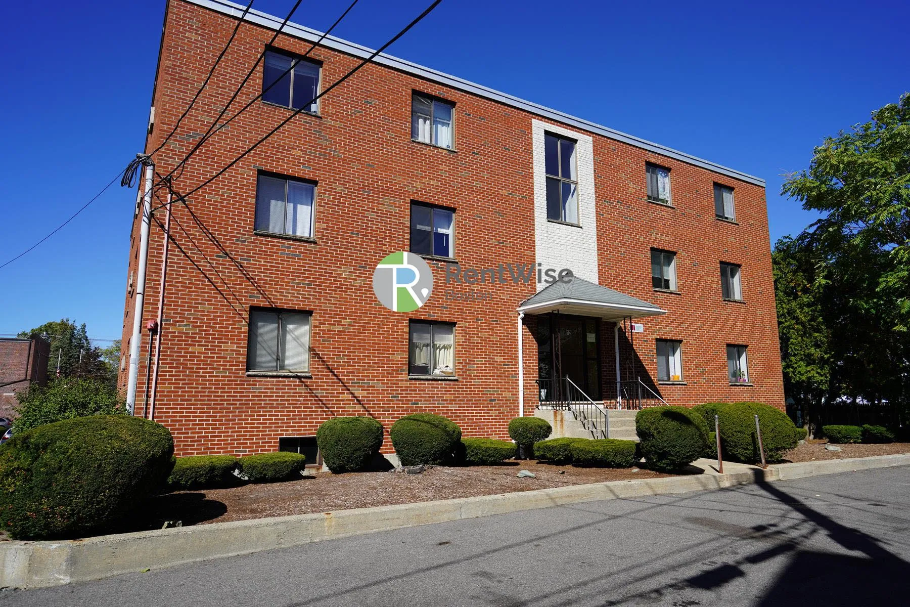 2 bed, 1 bath apartment for rent at 12 Cottage Ct Unit 10, Nonantum — photo 8 of 9