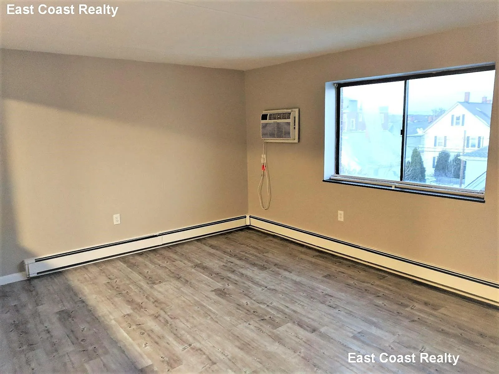 2 bed, 1 bath apartment for rent at 12 Cottage Ct Unit 10, Nonantum — photo 4 of 9