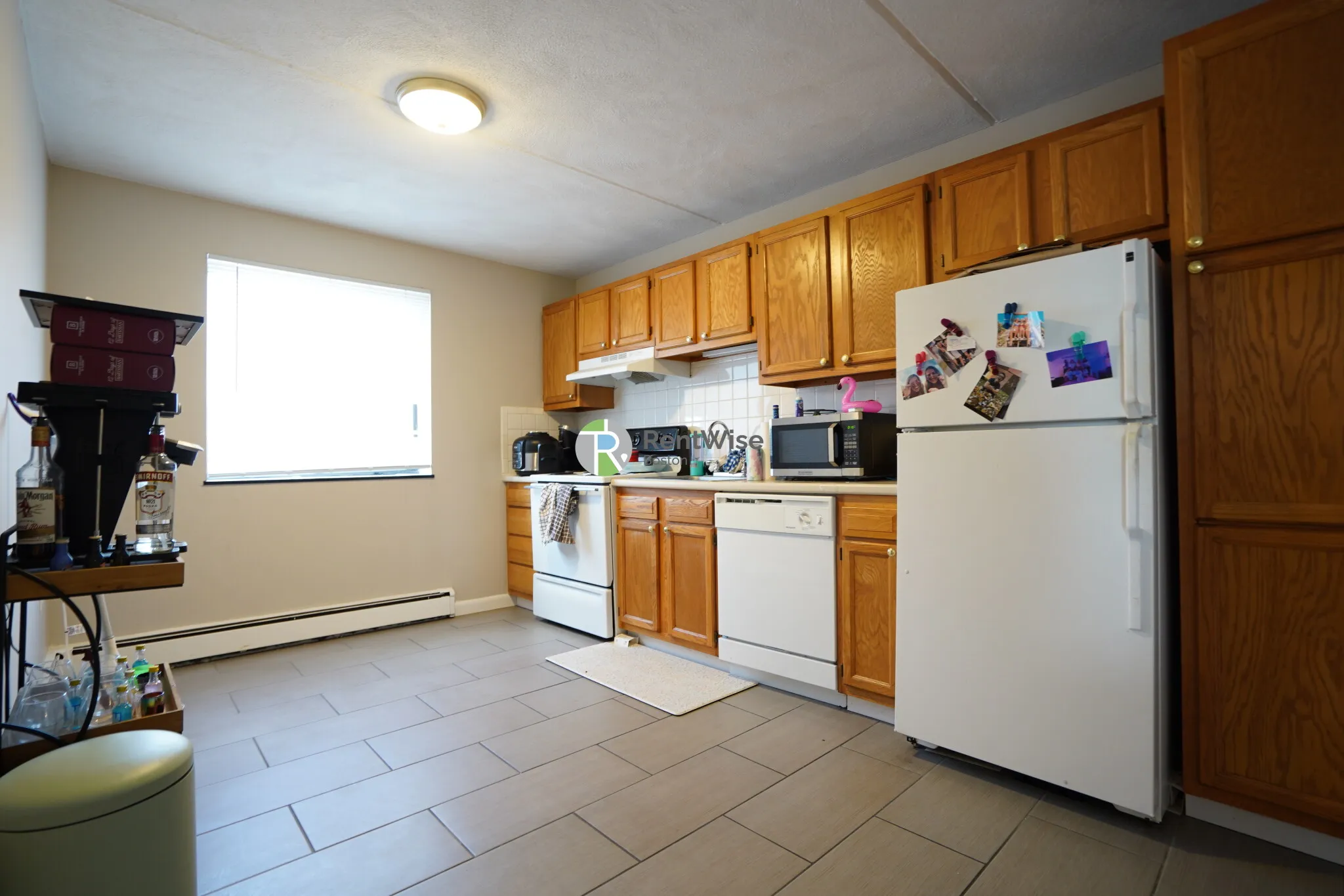 1 bed, 1 bath apartment for rent at 12 Cottage Ct Unit 11, Nonantum — photo 5 of 12