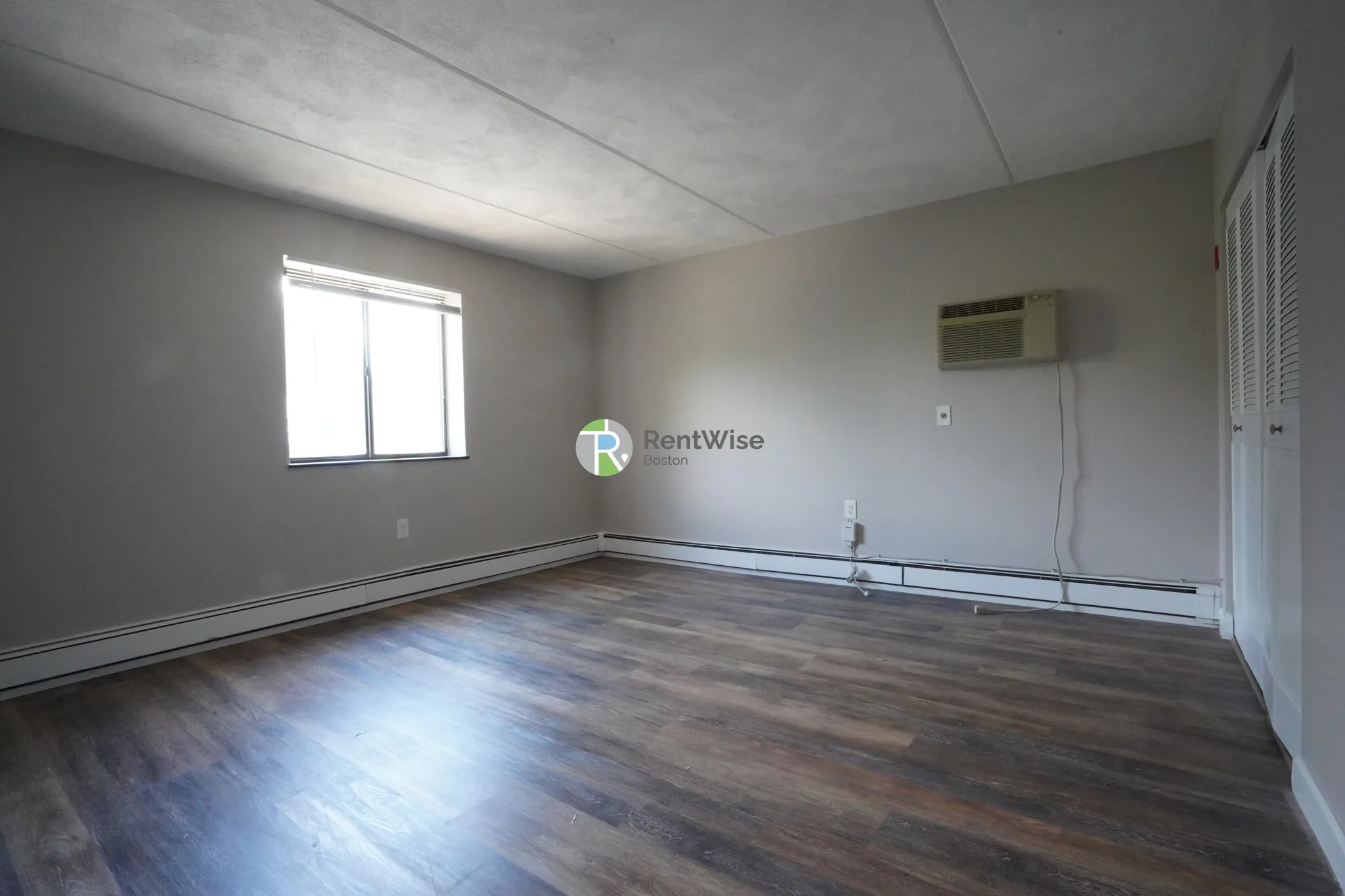 2 bed, 1 bath apartment for rent at 12 Cottage Ct Unit 5, Nonantum — photo 8 of 17