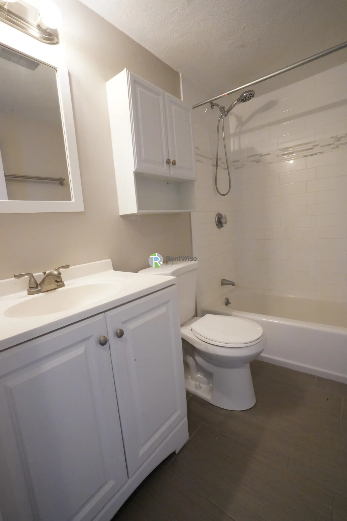 2 bed, 1 bath apartment for rent at 12 Cottage Ct Unit 5, Nonantum — photo 11 of 17