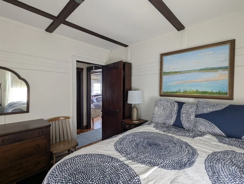 3 bed, 1 bath apartment for rent at 12 Cove Rd Unit -, Little Neck — photo 22 of 33