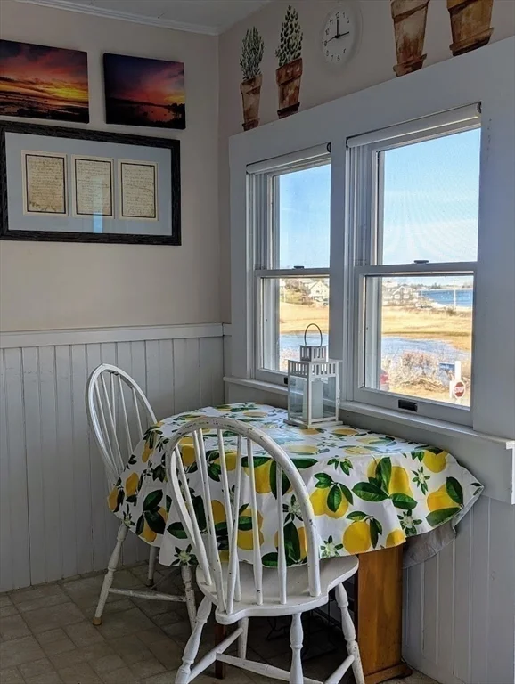 3 bed, 1 bath apartment for rent at 12 Cove Rd Unit -, Little Neck — photo 11 of 33