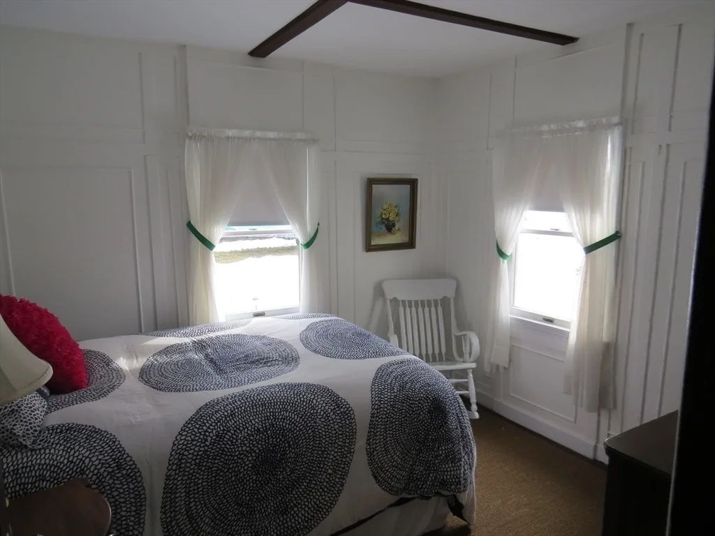 3 bed, 1 bath apartment for rent at 12 Cove Rd Unit -, Little Neck — photo 23 of 33