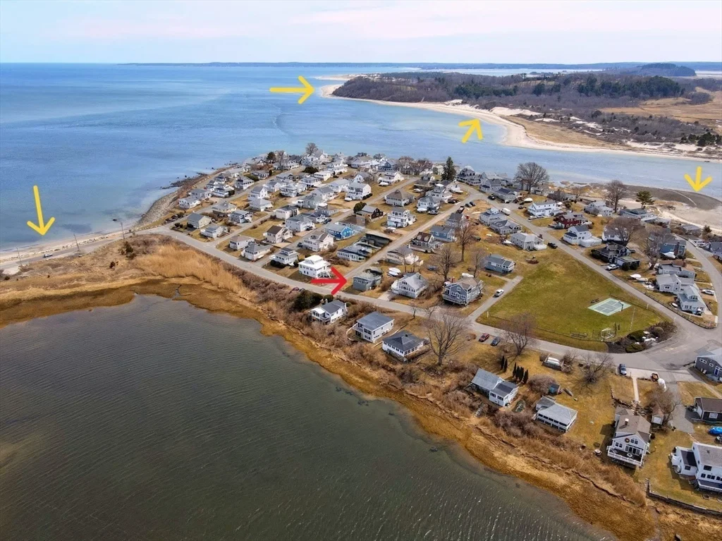 3 bed, 1 bath apartment for rent at 12 Cove Rd Unit -, Little Neck